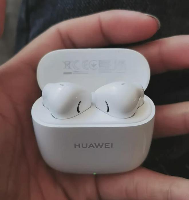 耳耳机40小时超长续航性价比无敌！ayx爱游戏app70元的华为半入(图1)