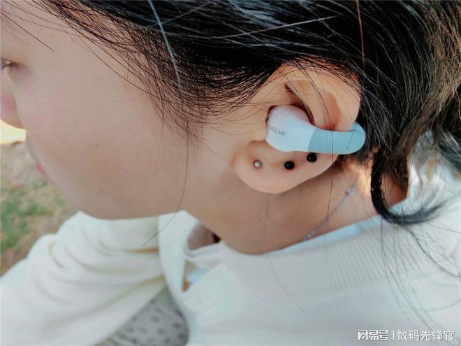 测：真百元舒适度与清音完美结合！爱游戏平台虹觅Air耳夹式耳机评(图3)