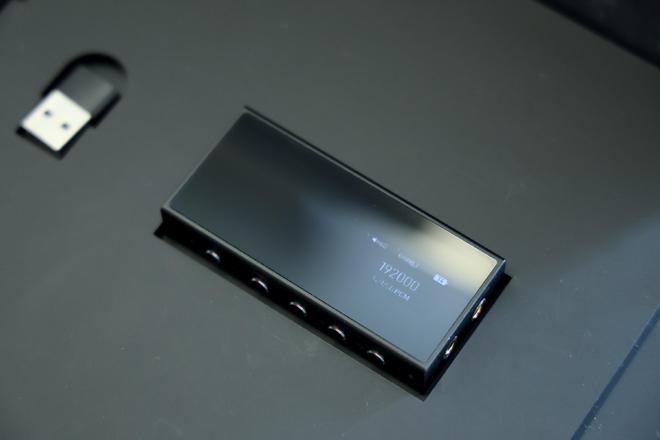 预警~小公举带你回顾广州展重磅新品！爱游戏(ayx)耳边前线 万字长文(图9)